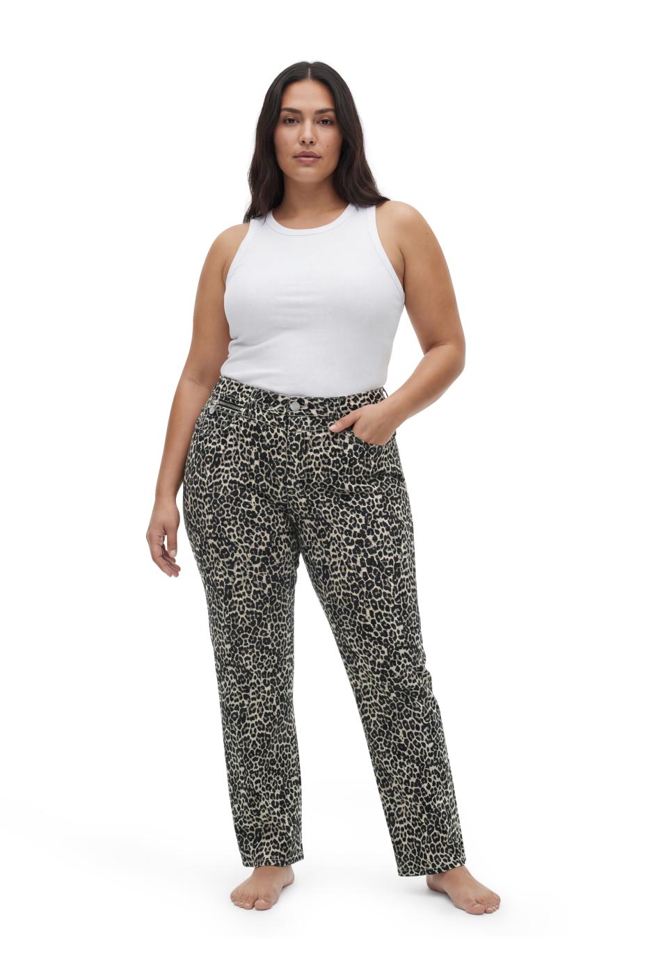 Rona Regular - Leopard Print