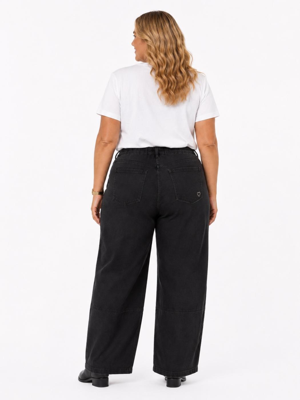 Dora Barrel Fit - Black